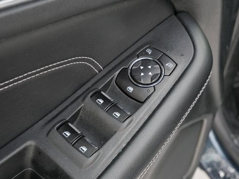 Used 2022 Ford Edge Titanium image 24