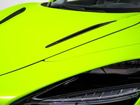 Used 2021 McLaren 720S Performance RWD image 17
