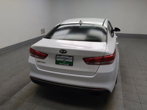 Used 2018 Kia Optima LX w/ 17" Alloy Wheels Package FWD image 7
