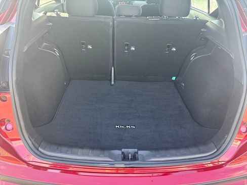 Used 2023 Nissan Kicks SV image 28