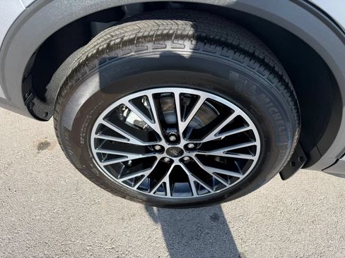 Used 2023 Ford Escape SE FWD image 15