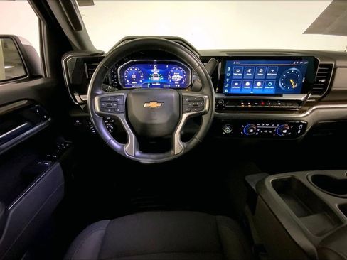 Used 2023 Chevrolet Silverado 1500 LT AWD/4WD image 5