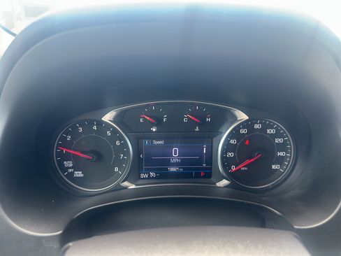 Used 2022 GMC Terrain SLE w/ Driver Convenience Package image 19