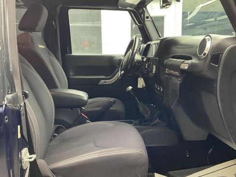 Used 2013 Jeep Wrangler Sahara w/ Connectivity Group image 10