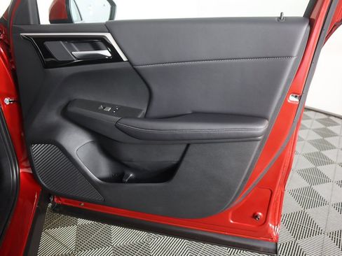 Used 2024 Mitsubishi Outlander SE AWD/4WD image 25