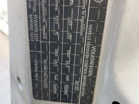 Used 2011 Volkswagen Jetta SEL image 28