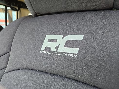 Used 2019 Jeep Wrangler Unlimited Sport S AWD/4WD image 35