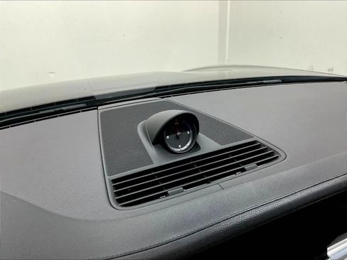Used 2018 Porsche Panamera 4 AWD/4WD image 43
