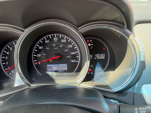 Used 2011 Nissan Murano SV AWD/4WD image 16