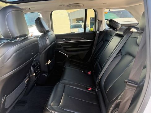 Used 2023 Jeep Grand Cherokee 4WD 4xe image 25