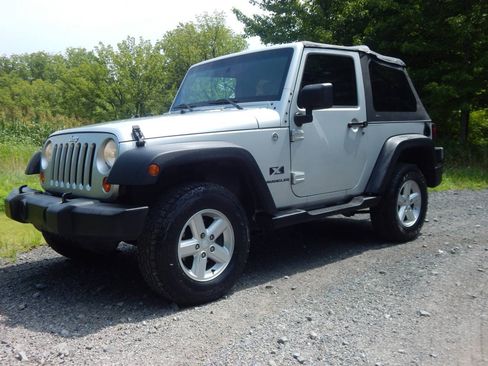 Used 2007 Jeep Wrangler X AWD/4WD image 1