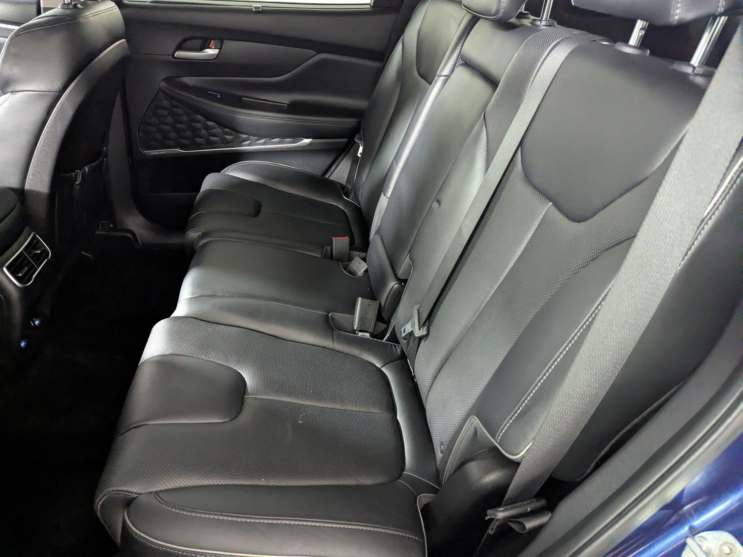 Used 2022 Hyundai Santa Fe SEL w/ Convenience + Premium Package FWD image 29