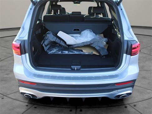 New 2025 Mercedes-Benz GLB 35 AMG 4MATIC image 11