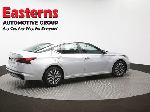 Used 2024 Nissan Altima 2.5 SV FWD image 42