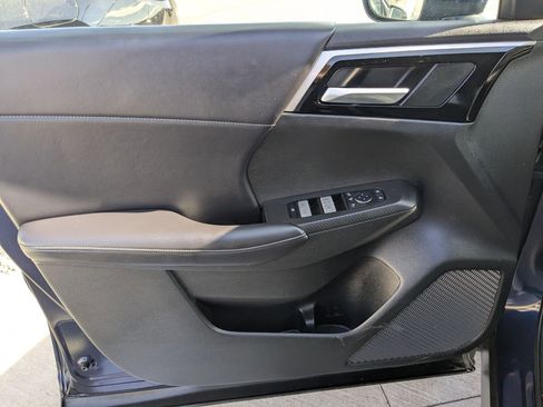 Used 2023 Mitsubishi Outlander SE image 14