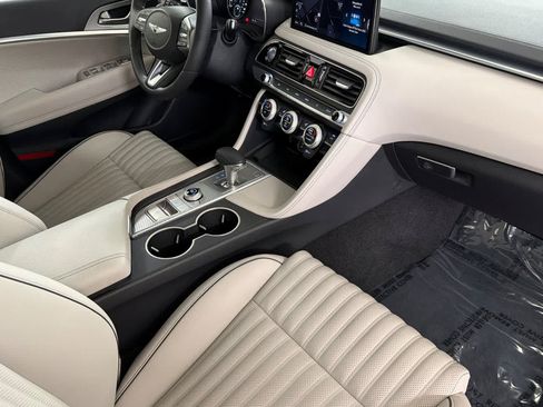 Used 2023 Genesis G70 2.0T w/ Sport Prestige Package RWD image 15