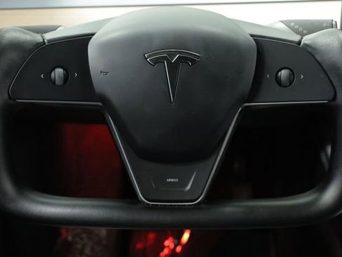 Used 2024 Tesla Model Y Long Range AWD/4WD image 13