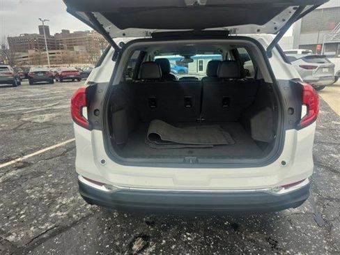 Certified 2023 GMC Terrain SLT image 87