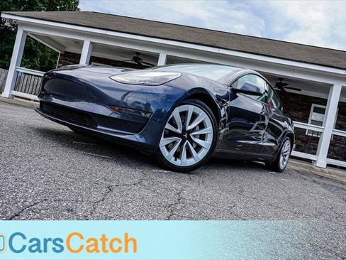 Used 2022 Tesla Model 3 Long Range AWD/4WD image 3