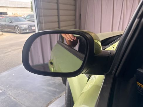 Used 2017 Kia Soul image 17