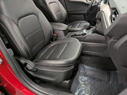 Certified 2022 Ford Escape SEL w/ Technology Package image 28