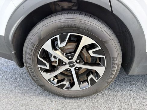 Used 2023 Kia Sportage EX FWD image 28