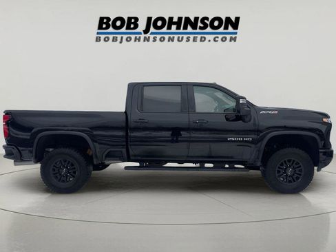 Used 2024 Chevrolet Silverado 2500 ZR2 w/ Technology Package AWD/4WD image 1