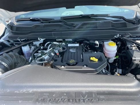 Used 2026 RAM 3500 Laramie AWD/4WD image 22