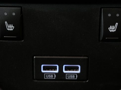 Used 2022 Dodge Charger R/T w/ Plus Group image 24