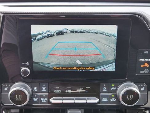 Certified 2025 Toyota Highlander XSE image 17