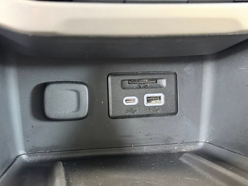 Used 2022 GMC Acadia Denali w/ Denali Ultimate Package FWD image 61