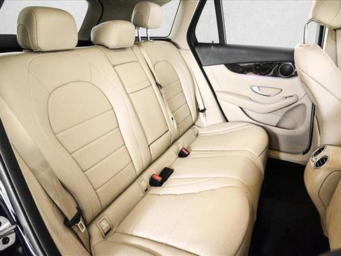 Certified 2022 Mercedes-Benz GLC 300 4MATIC image 21