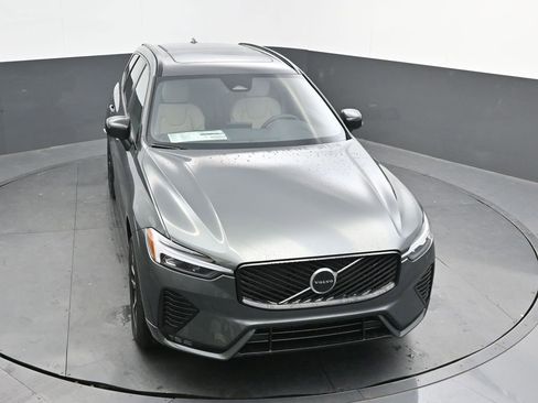 New 2026 Volvo XC60 B5 Core AWD/4WD image 30