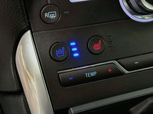 Used 2019 Ford Edge Titanium w/ Equipment Group 301A AWD/4WD image 25