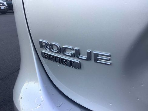 Used 2021 Nissan Rogue Sport S AWD/4WD image 6