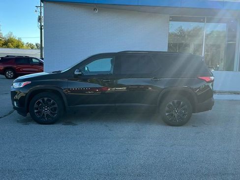 Used 2020 Chevrolet Traverse RS w/ LPO, Floor Liner Package image 2