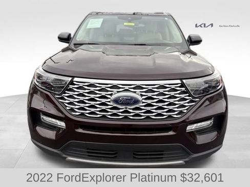 Used 2022 Ford Explorer Platinum w/ Equipment Group 601A image 3