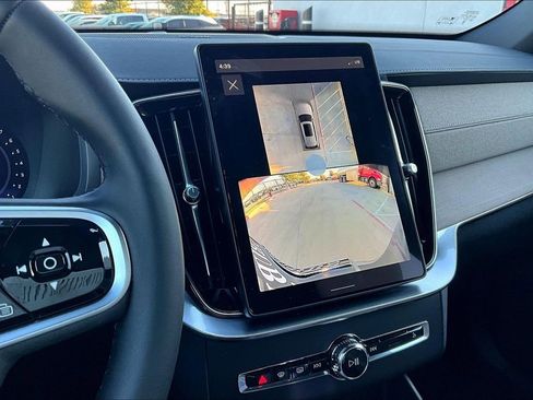 New 2026 Volvo XC90 B6 Plus image 25