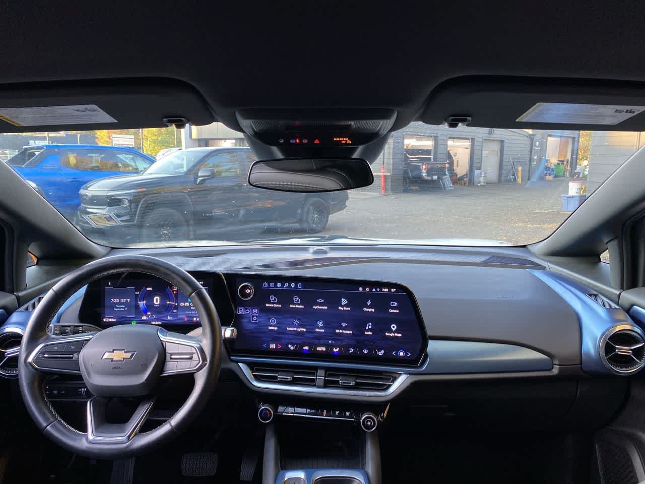 Used 2024 Chevrolet Equinox EV LT FWD image 12