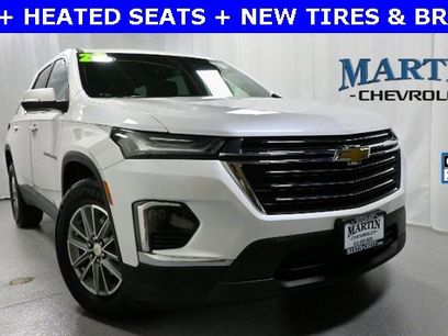 Used 2023 Chevrolet Traverse LT