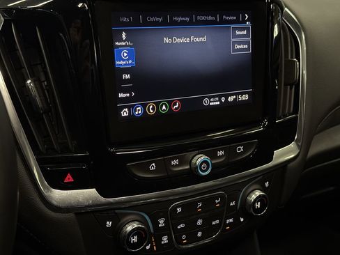 Used 2023 Chevrolet Traverse High Country image 41