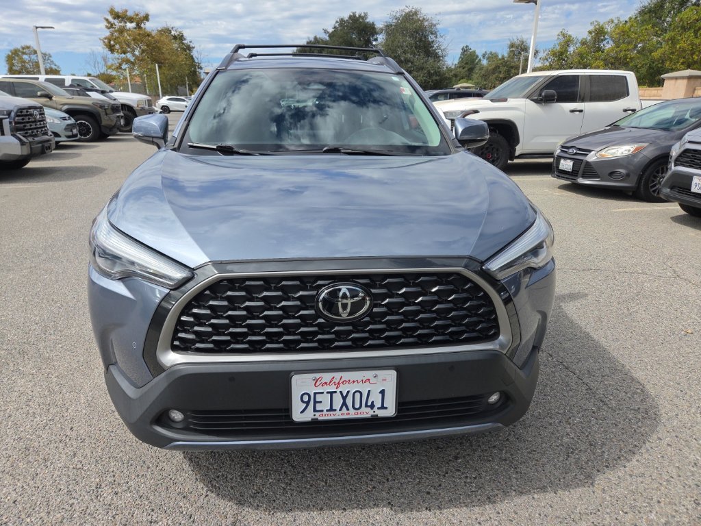 Used 2023 Toyota Corolla Cross XLE w/ Convenience Package AWD/4WD image 8