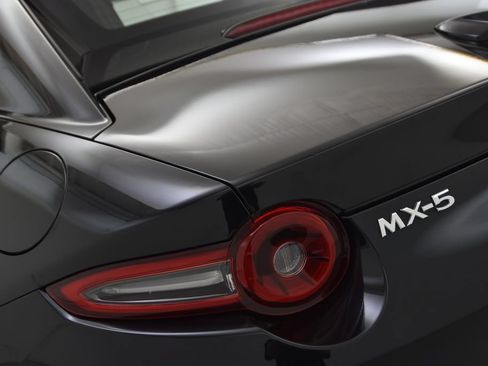 Certified 2025 MAZDA MX-5 Miata RF Grand Touring RWD image 44