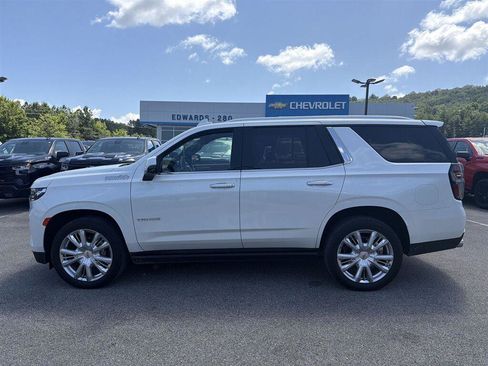 Used 2023 Chevrolet Tahoe High Country w/ Premium Package AWD/4WD image 2
