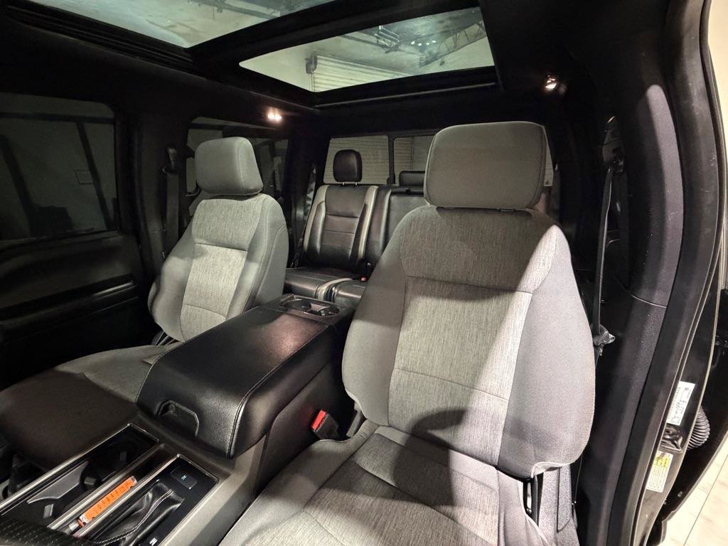 Used 2018 Ford F150 Raptor w/ Equipment Group 802A Luxury AWD/4WD image 16
