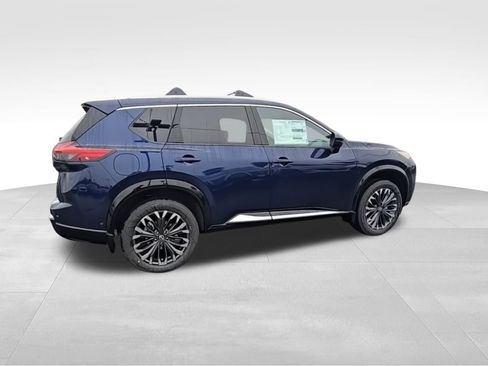 New 2026 Nissan Rogue Platinum image 9