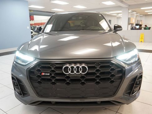 Used 2021 Audi SQ5 Prestige w/ Prestige Package image 17