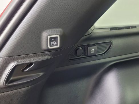 New 2025 Jeep Grand Cherokee Limited image 12