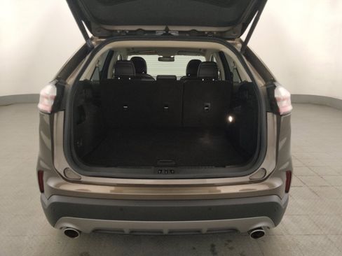 Used 2019 Ford Edge Titanium AWD/4WD image 29