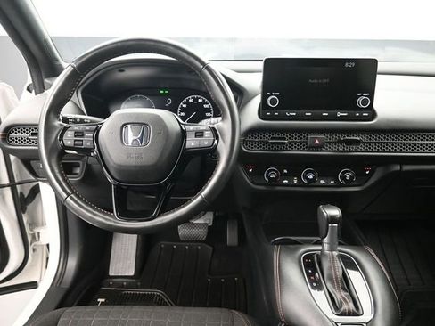 Certified 2024 Honda HR-V Sport image 11